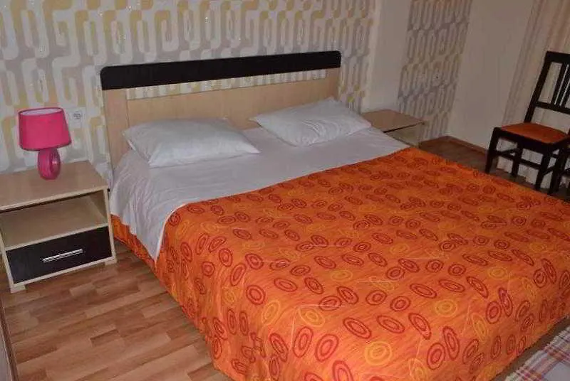 Neli Resort Hotel Lini